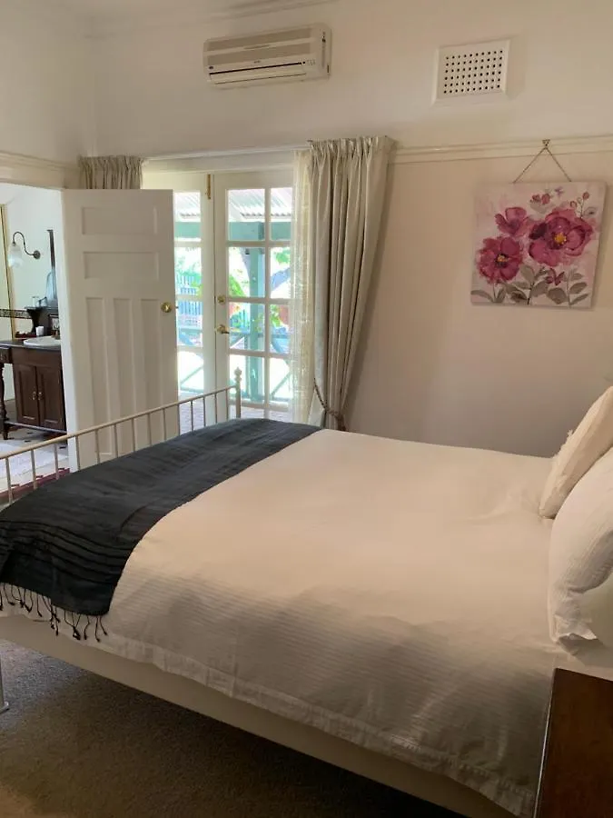 *****  Rosebridge House Bed & Breakfast Adult Retreat Gooseberry Hill Australia