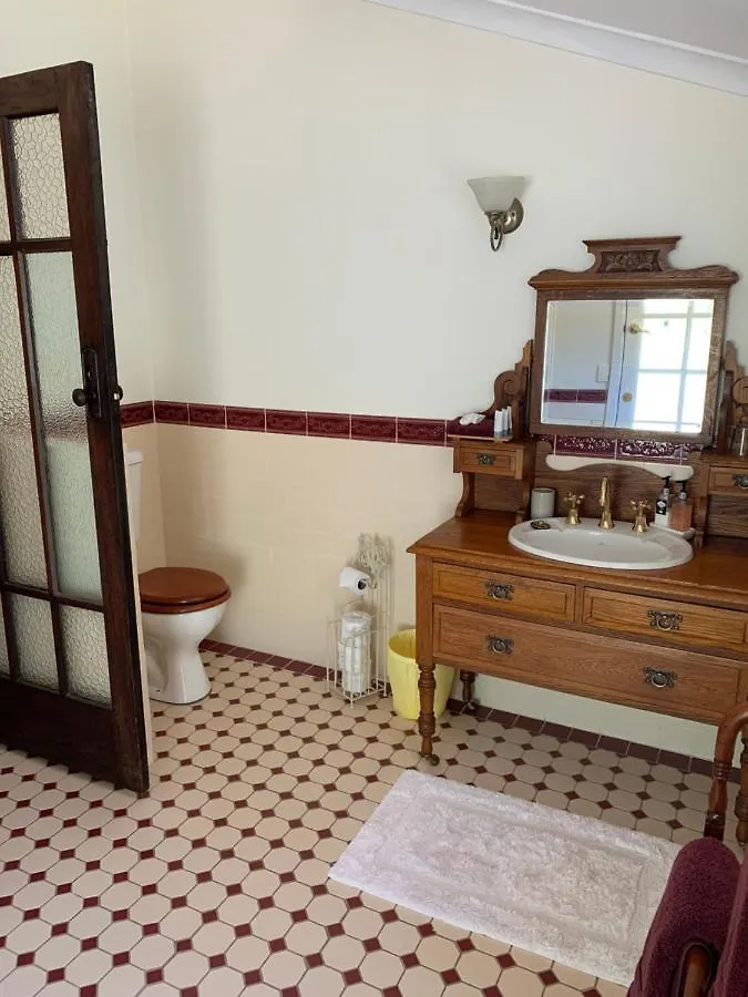 Rosebridge House Bed & Breakfast Adult Retreat Gooseberry Hill