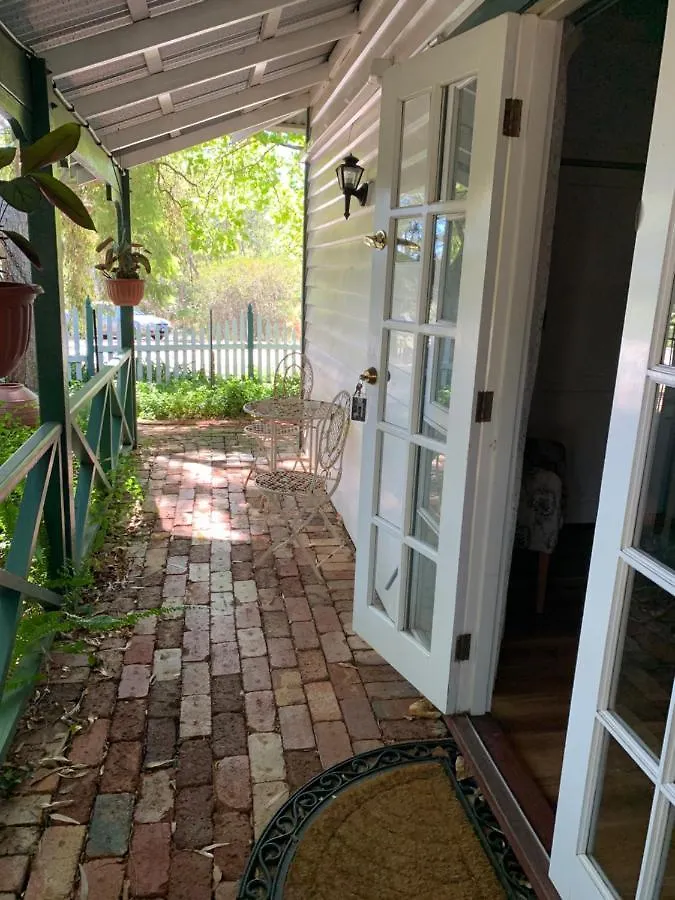 Rosebridge House Bed & Breakfast Adult Retreat Gooseberry Hill