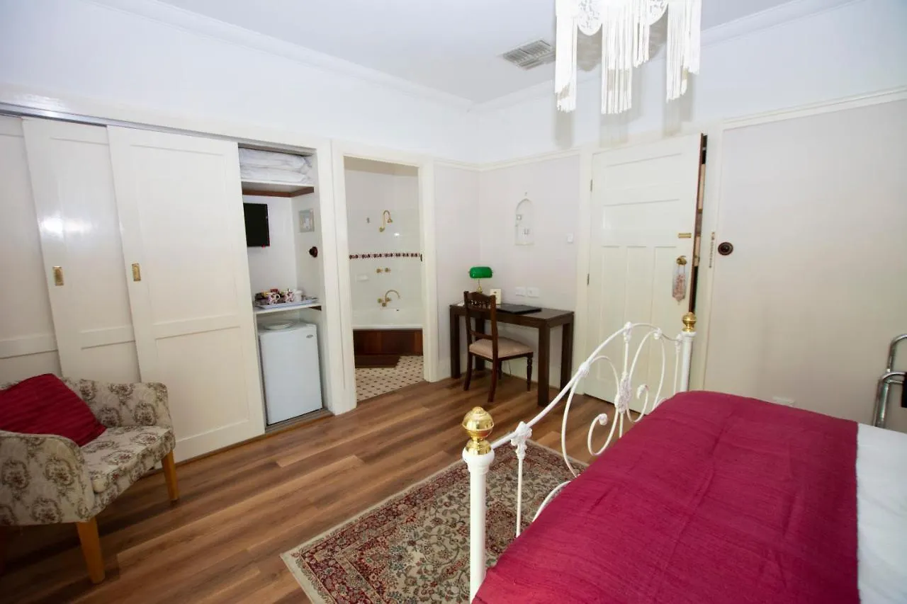 Rosebridge House Bed & Breakfast Adult Retreat Gooseberry Hill