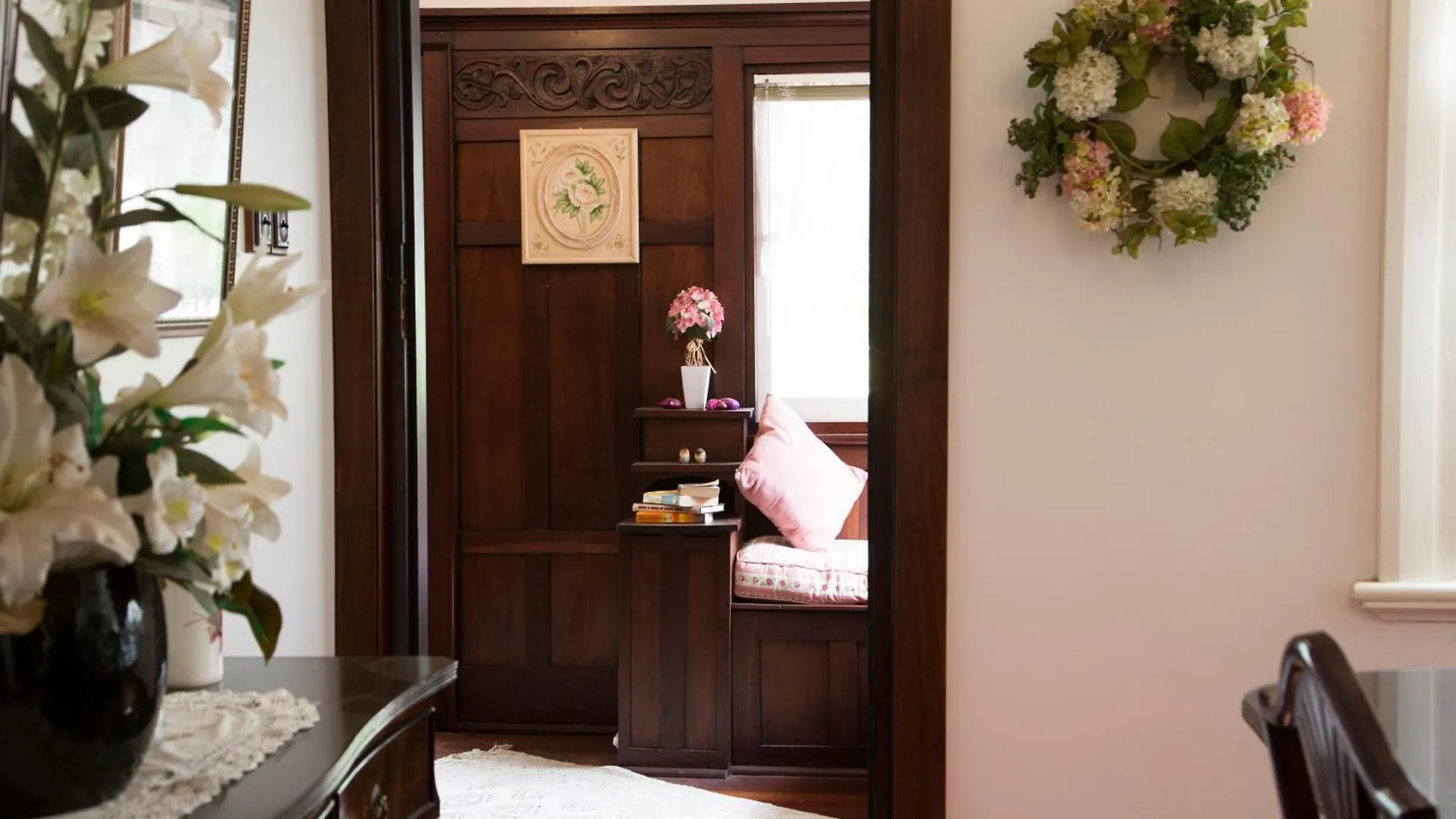 *****  Rosebridge House Bed & Breakfast Adult Retreat Gooseberry Hill Australia