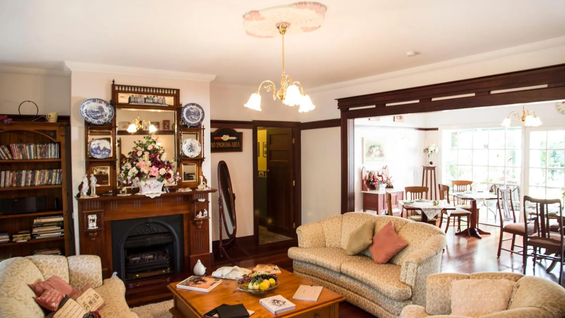 *****  Rosebridge House Bed & Breakfast Adult Retreat Gooseberry Hill Australia